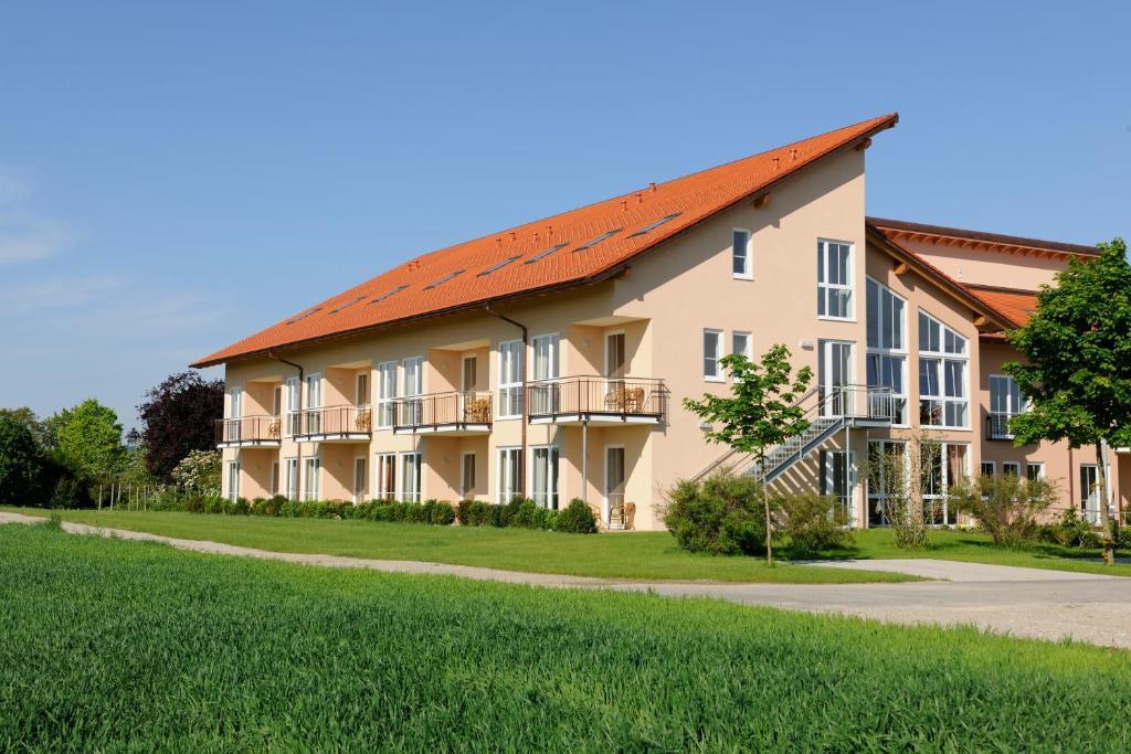 Tittmoning Hotel Inspiration Garni מראה חיצוני תמונה
