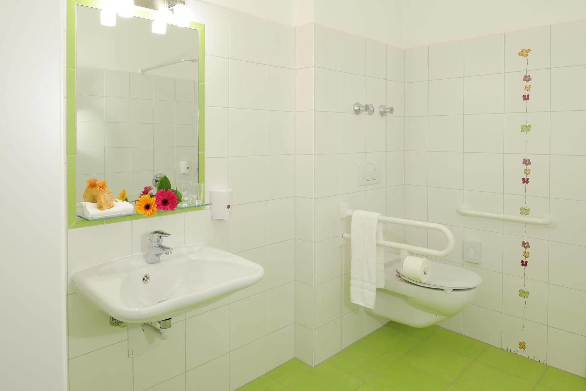 Tittmoning Hotel Inspiration Garni מראה חיצוני תמונה