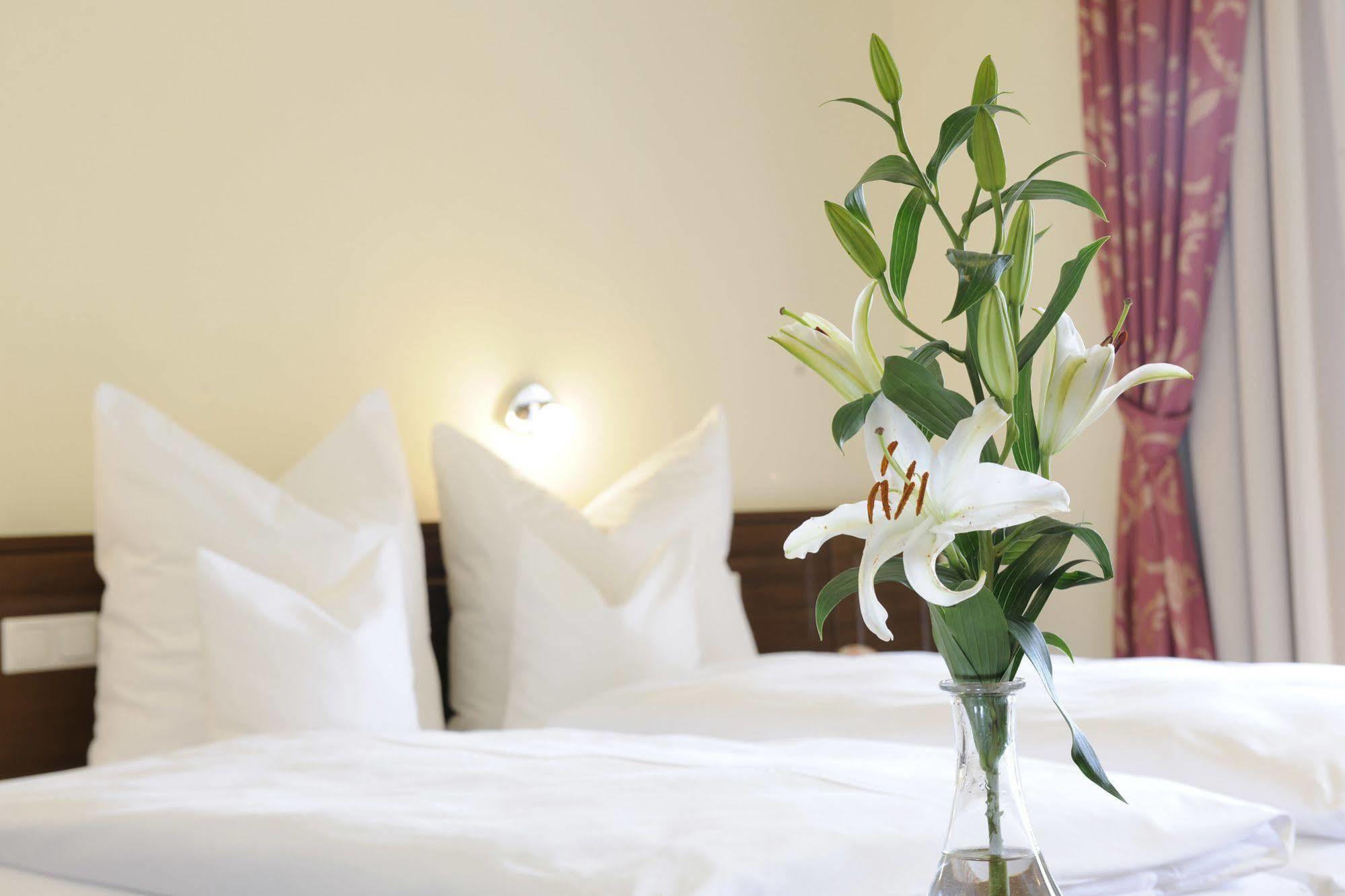 Tittmoning Hotel Inspiration Garni מראה חיצוני תמונה