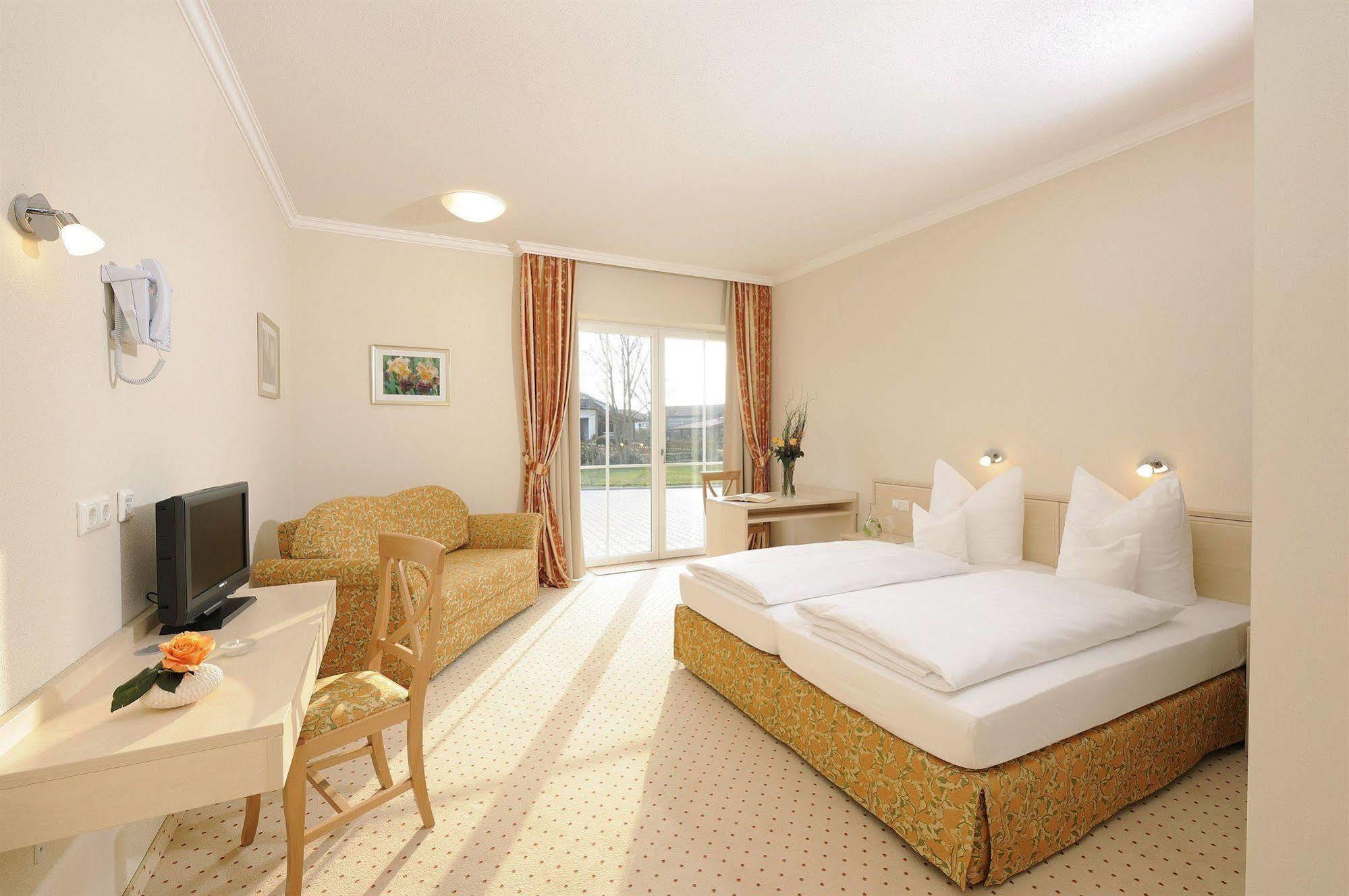 Tittmoning Hotel Inspiration Garni מראה חיצוני תמונה
