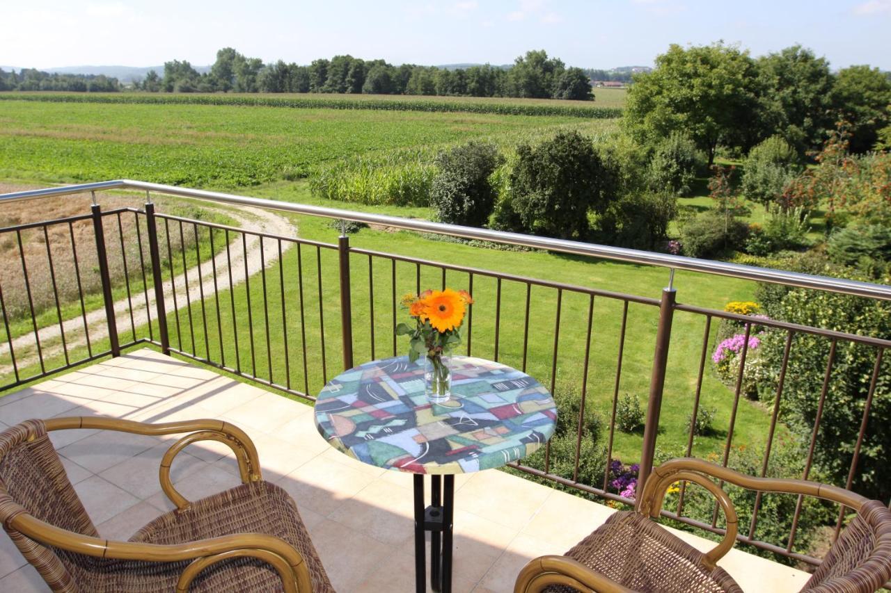 Tittmoning Hotel Inspiration Garni חדר תמונה