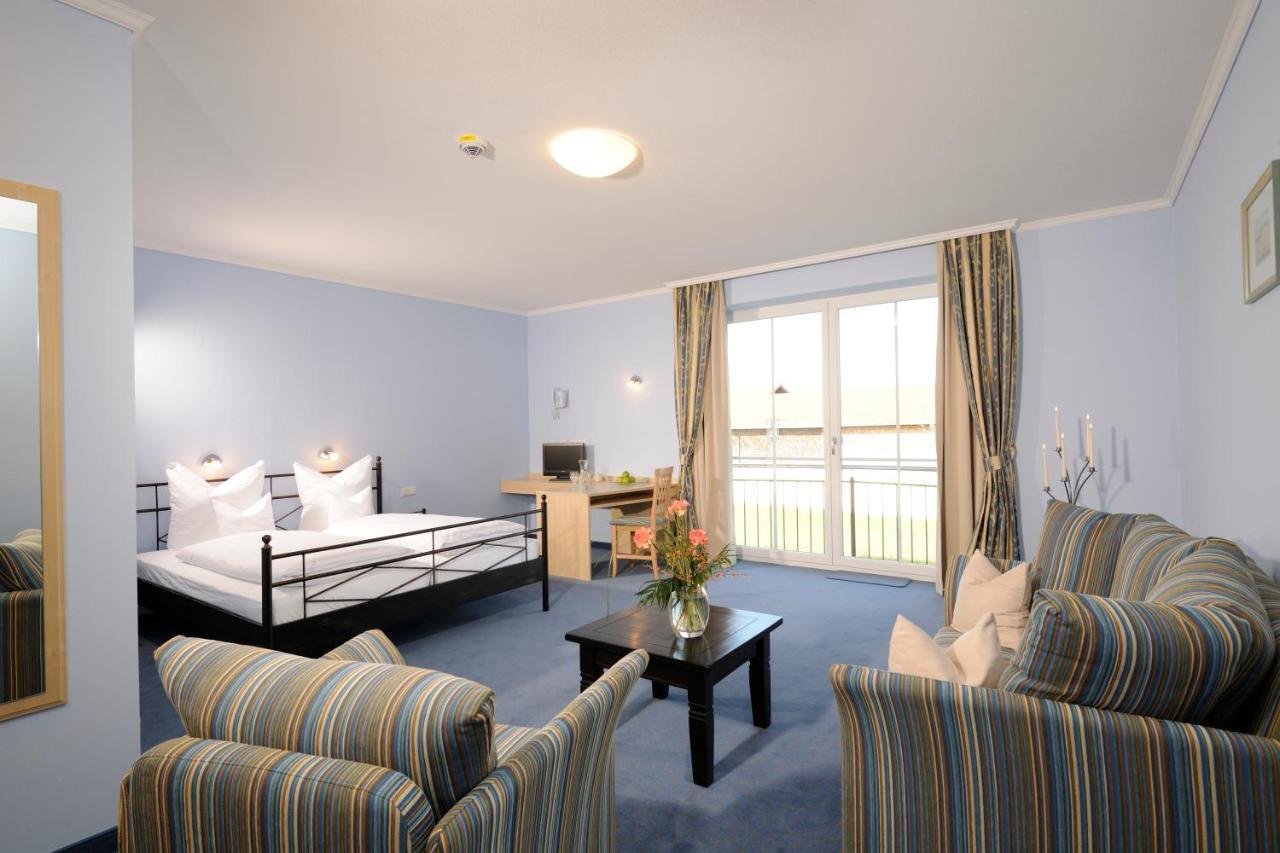 Tittmoning Hotel Inspiration Garni חדר תמונה